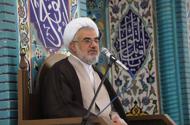 جشن‌های دهه فجر توسط مردم برگزار شود