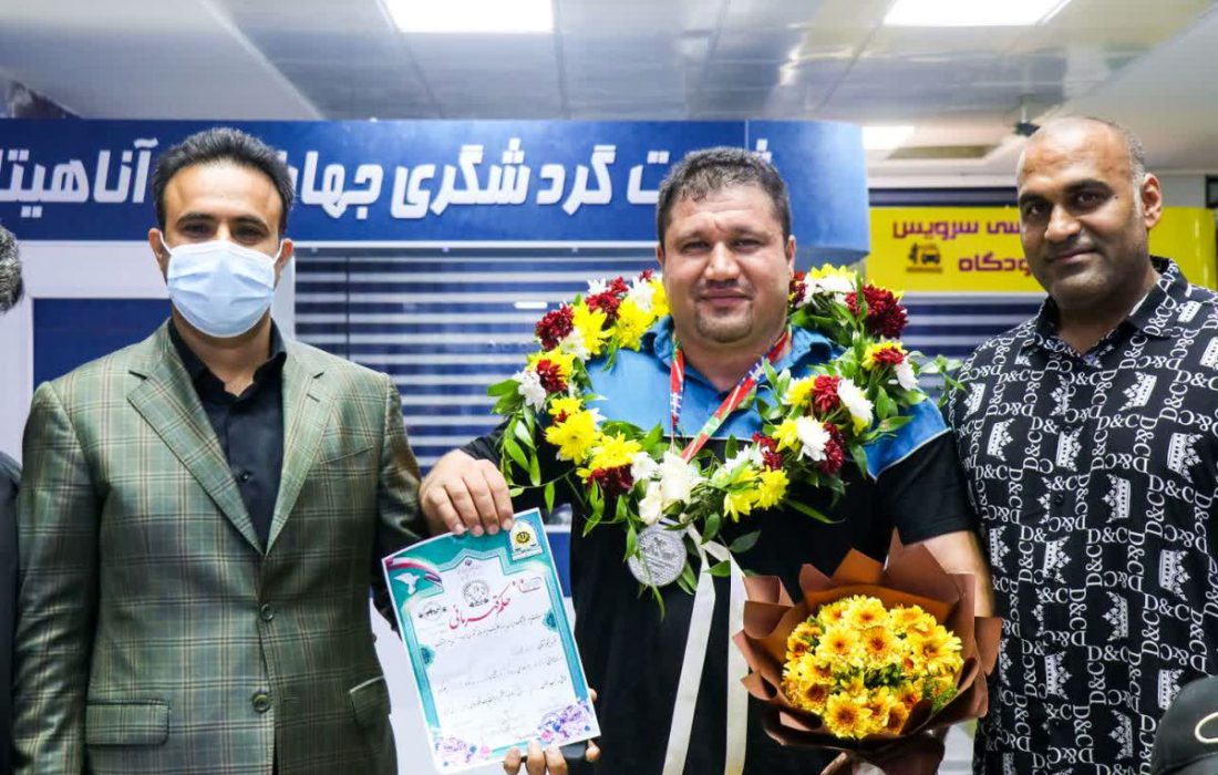 یک هرمزگانی نائب‌قهرمان مسابقات پاور لیفتینگ کشور شد