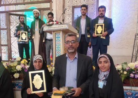 دانش آموز بشاگردی برگزیده اجلاسیه سراسری نماز در استان فارس