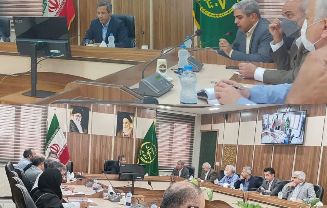 بررسی مشکلات بیمه مراکز تکثیر و مزارع پرورش میگو استان
