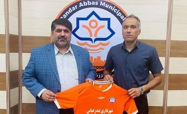 معرفی سرمربی جدید تیم فوتبال ساحلی شهرداری بندرعباس