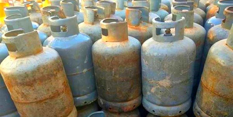 تامین سیلندر گاز در جزیره هرمز در هفته دولت امسال به مدار باز می گردد