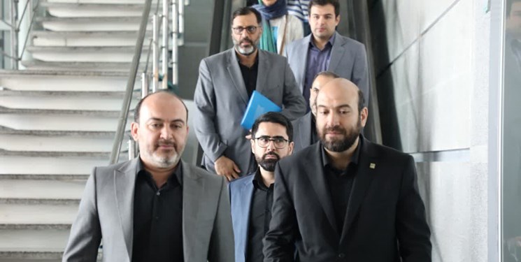 سفر رییس سازمان استانداردکشور به هرمزگان برای بازدید از خودروهای وارداتی و کالاهای اساسی در بنادر و گمرکات هرمزگان