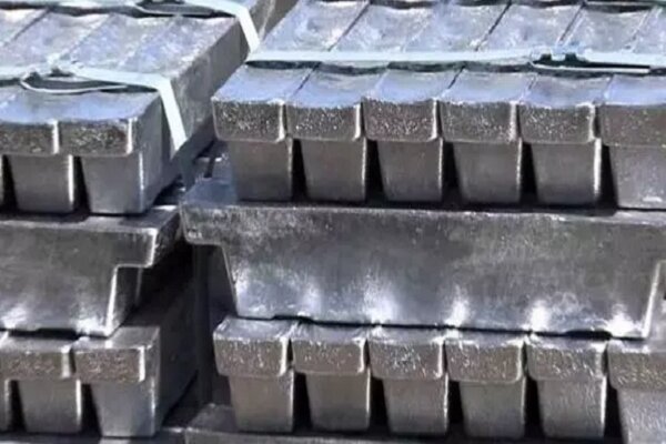 دستگیری سارقان شمش‌های فولادی در هرمزگان