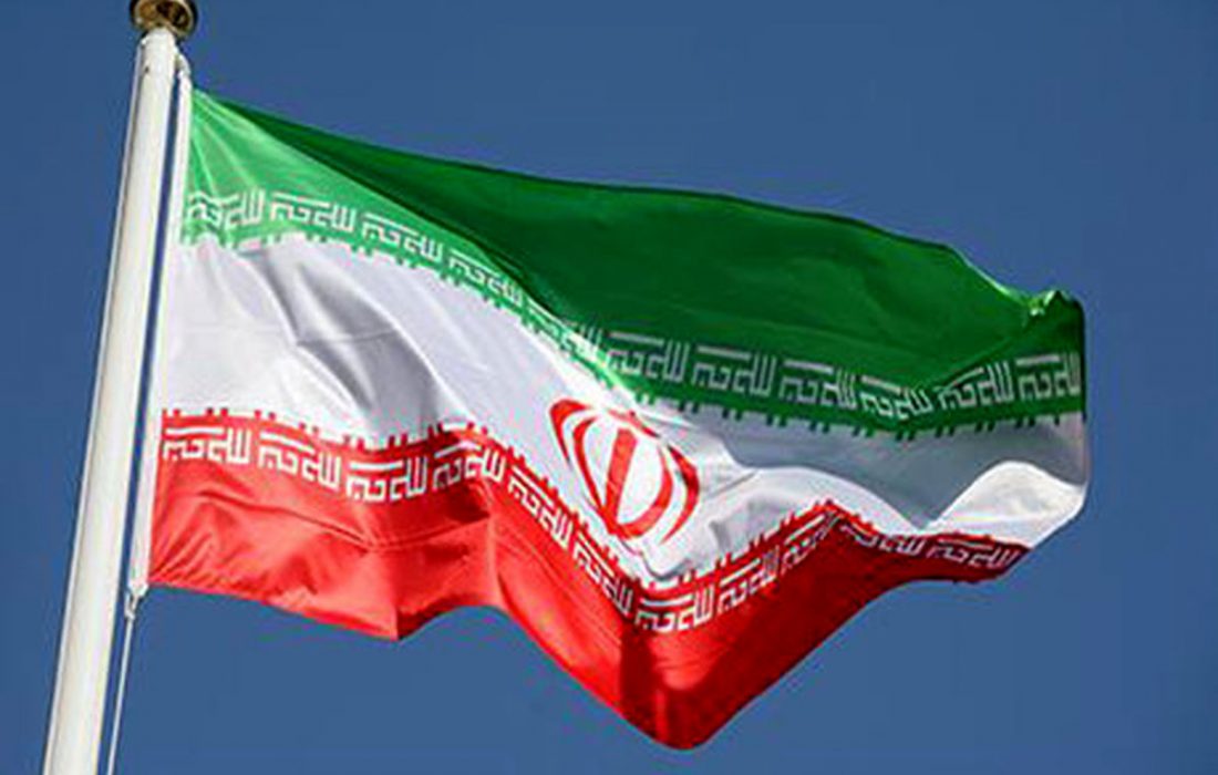 پرچم جمهوری اسلامی ایران بر بام بندرعباس برافراشته شد