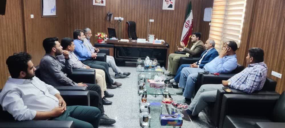 دیدار مدیر و کارکنان بنیاد مسکن خمیر بافرماندار شهرستان