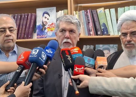 وزیر فرهنگ و ارشاد؛ خلیج فارس باید محل توجه ایران و ایرانیان باشد