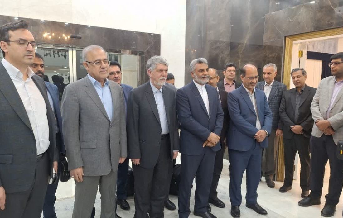 وزیر فرهنگ و ارشاد اسلامی وارد بندرعباس شد