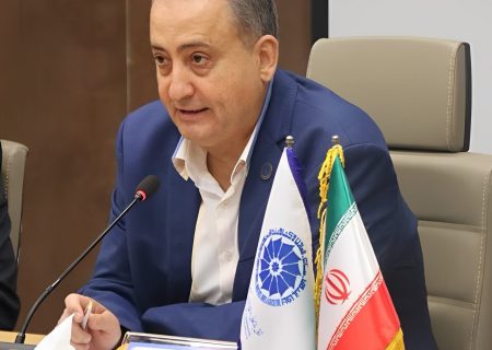 مشکلات فعالان اقتصادی را با تعامل بیشتری با دولتمردان بررسی و رصد خواهیم کرد