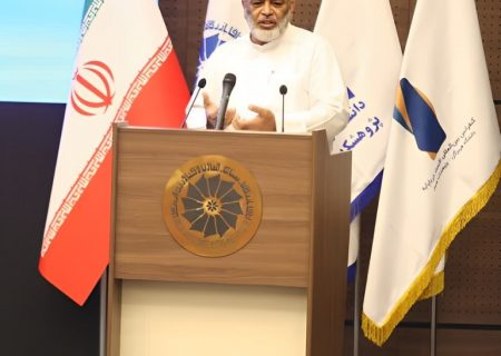 دانشگاه هرمزگان رشته‌های غیرمرتبط با سیاست‌های کلان را حذف کند