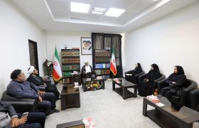 دیدار مدیرکل فرهنگ و ارشاد اسلامی هرمزگان با نماینده ولی فقیه در استان و امام جمعه بندرعباس
