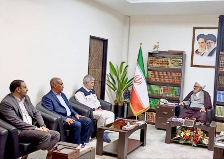 دیدار مدیرعامل ایزوایکو با نماینده ولی‌فقیه در استان هرمزگان و امام‌جمعه بندرعباس/ هرمزگان باید راهبر اقتصاد دریایی کشور باشد