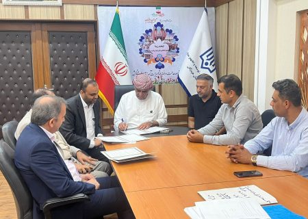 انعقاد تفاهم نامه ۵ مدرسه در استان هرمزگان، با مشارکت خیر مدرسه ساز قشمی