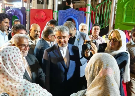 بوستان شهید دقت شهرداری با طراحی نوین و کاربری گفت‌وگومحور در بندرعباس افتتاح شد