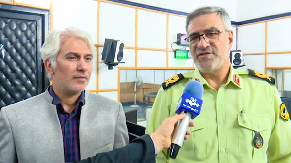 بازدید فرمانده انتظامی هرمزگان از صدا و سیمای مرکز خلیج فارس