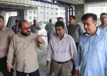 بازدید معاون امور عمرانی استانداری هرمزگان از پروژه‌های نهضت ملی مسکن