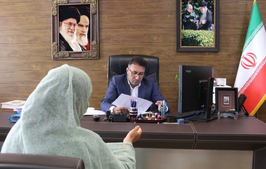 رئیس کل دادگستری هرمزگان به مشکلات حقوقی و قضایی ۶۰ نفر از مراجعان رسیدگی کرد