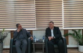 نشست مشترک مدیرکل راه آهن هرمزگان و مدیرعامل توسعه فرآوری آهن تنگه زاغ: توسعه حمل ریلی سنگ‌آهن و کنسانتره از ایستگاه تزرج