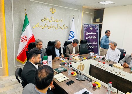 آریا گندمکار طهرانی با رأی قاطع رئیس هیئت روئینگ هرمزگان شد