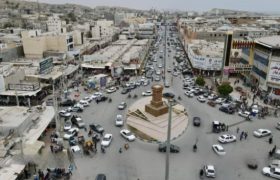 اجرای عملیات گسترده آسفالت‌ریزی در محلات کوش و پاکلات درگهان / بهسازی معابر بافت قدیم با هدف ارتقای کیفیت زندگی شهروندان