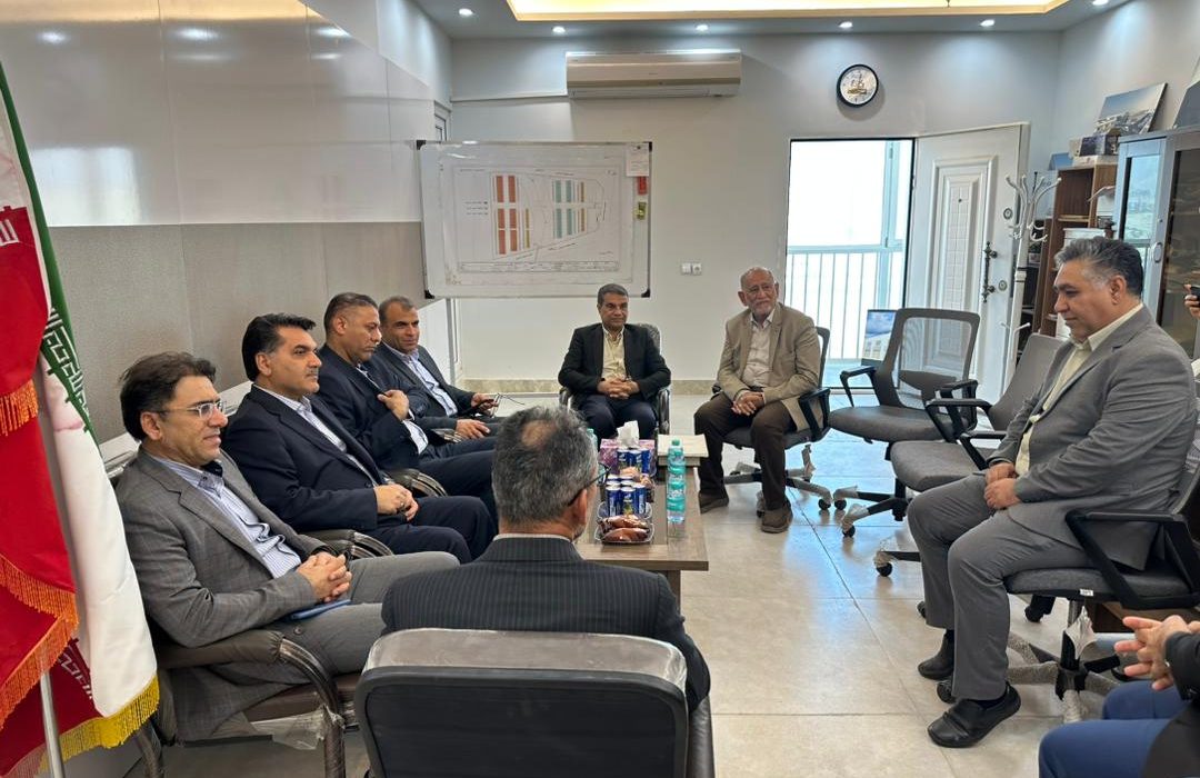 بررسی مسائل بنکداران بندرعباس و اجرای صورتحساب الکترونیکی