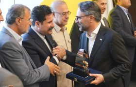 تجلیل از شرکت فولاد کاوه جنوب کیش به عنوان واحد نمونه صنعتی استان هرمزگان