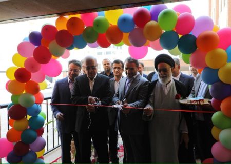 توسعه کشور از مسیر مدرسه‌سازی و تربیت انسان‌های توانمند می‌گذرد