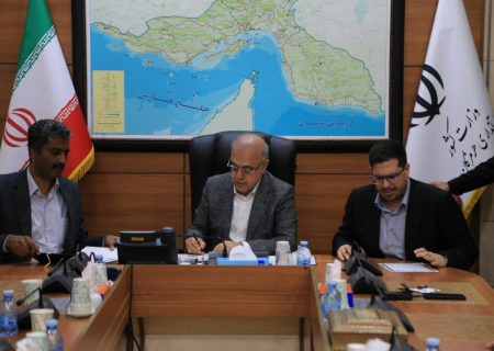 امضای تفاهم‌نامه همکاری علمی میان دانشگاه هرمزگان، پالایش نفت آفتاب و استانداری هرمزگان