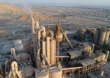 اقدامات گسترده سیمان هرمزگان در امدادرسانی به سیل‌زدگان بندرخمیر