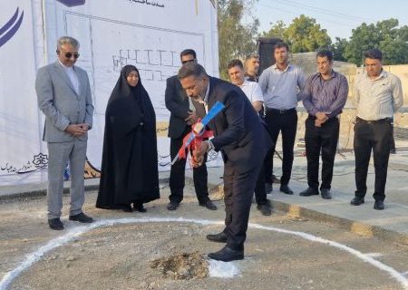 شهردار منطقه یک بندرعباس: فضاهای مدیریتی را کنار بوستان‌ها جانمایی می‌کنیم