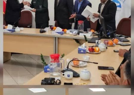 همایش جامعه کار و تولید بسیج کارگران و کارخانجات سپاه امام سجاد (ع) هرمزگان در مشهد برگزار شد