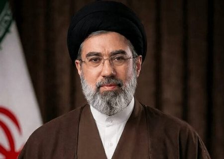 قدرت مردم در صحنه ظاهر نشود، رهبری و دستگاه‌ها کارایی نخواهند داشت