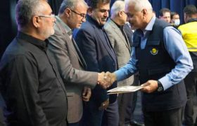 تجلیل از خادمان تأمین برق هرمزگان در ایام جنگ تحمیلی رمضان