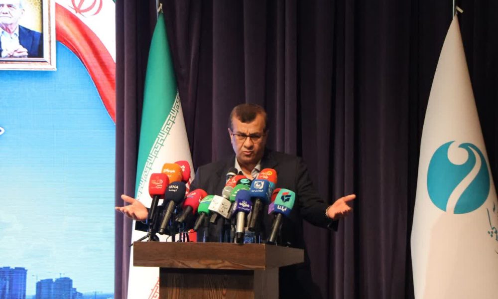 تردد خودروهای پلاک مناطق آزاد، آغاز بهرهمندی واقعی مردم هرمزگان از ظرفیت مناطق آزاد /هرمزگان نیازمند نگاه ویژه اقتصادی است