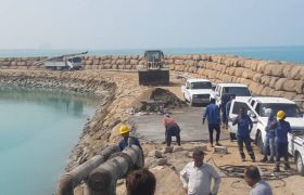 آب شیرین کن غرب جاسک روز بعد از حمله وارد مدار بهره برداری شد