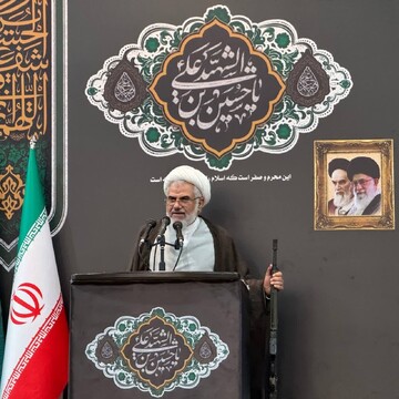 انتقام خون رهبر شهید قطعی است و خیانتهای پهلوی فراموششدنی نیست