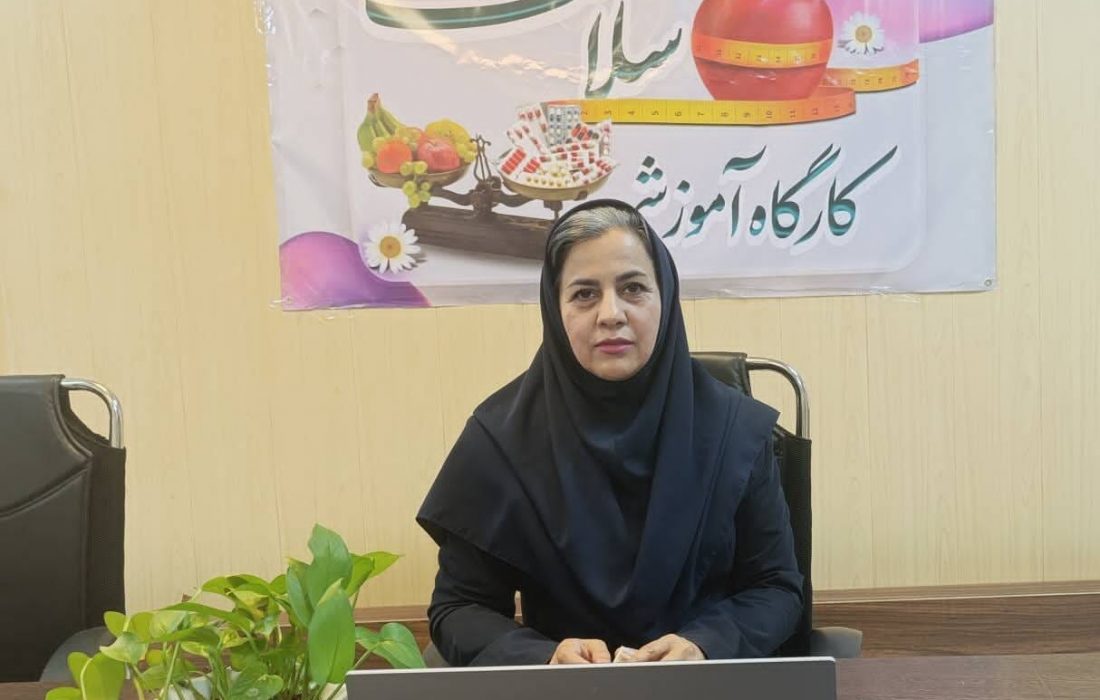 تبیین نقش شیر مادر در سلامت مادر و کودک در کارگاه آموزشی کتابخانههای عمومی هرمزگان