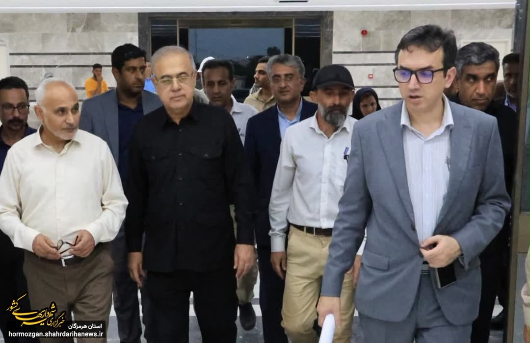 مگاهاسپیتال ۵۳۱ تختخوابی بندرعباس بازدید کرد: تکمیل همزمان زیرساختها و تجهیزات برای بهرهبرداری سریعتر