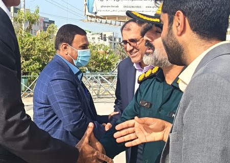 آغاز هفته دولت با تجدید میثاق مسئولان بندرعباس با شهدای گمنام