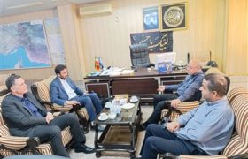 تأکید مدیر مخابرات هرمزگان بر تکریم خانواده‌های شهدا و ایثارگران